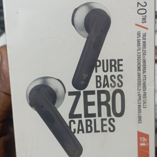 JBL tune 220.