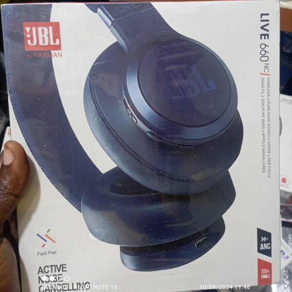 JBL live 660nc.