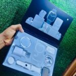 Smartwatch with accessories