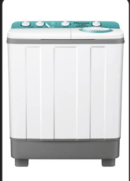 Hisense washing machine twins tub 11kg.     251,000