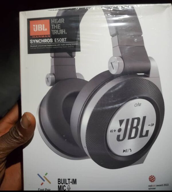 JBL E50BT  build mic