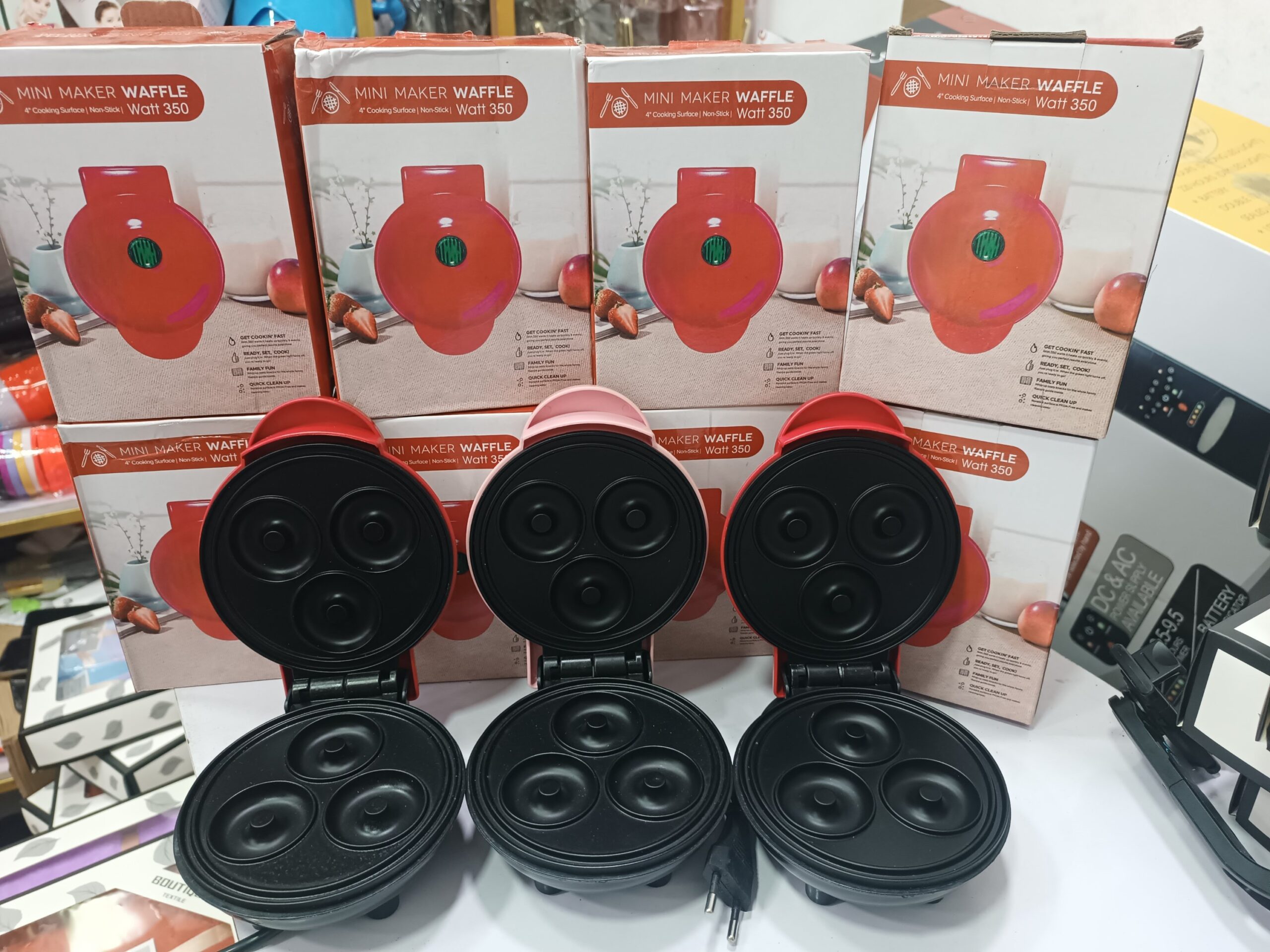 2026/07/1002101309-scaled.jpg Mini Doughnuts maker (3) - Image 1